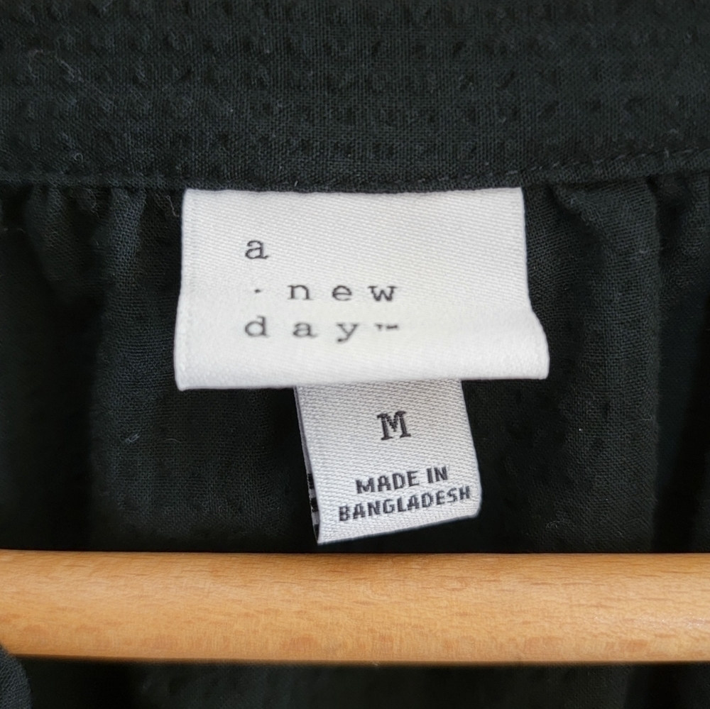 A New Day | Black Textured Long Sleeve V-neck Top Size Medium M - Picture 3 of 5